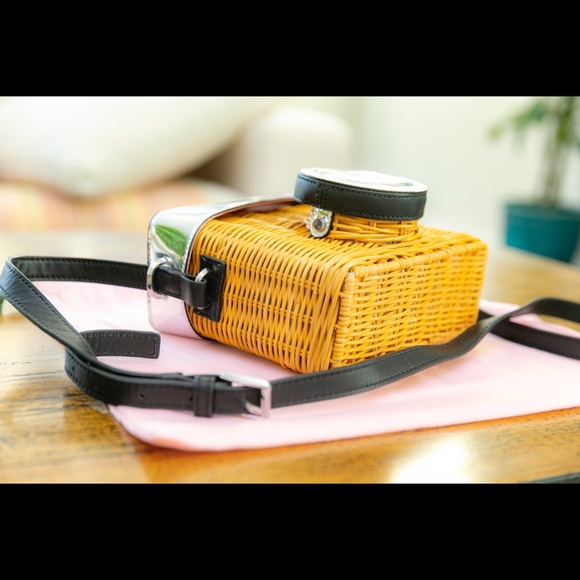 Kate Spade Rose 3D Camera Crossbody bag - Picture 6 of 7